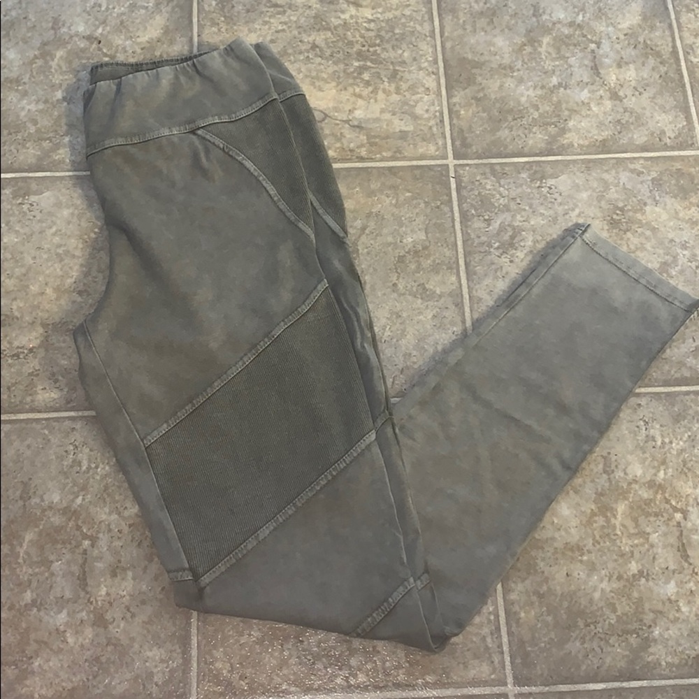 Olive Green/Gray Easel Jeggings
